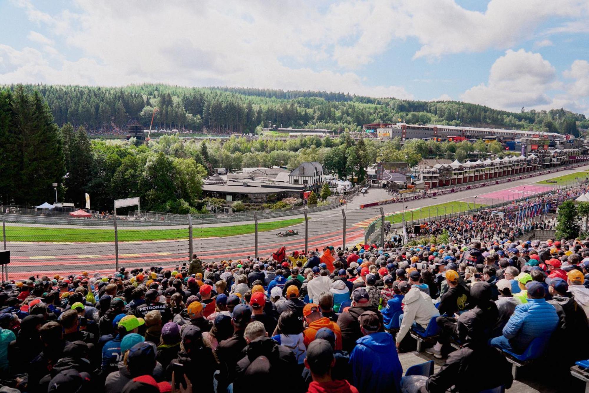 Grandprixcamp Closest To The Track Including Track View Stavelot Exterior foto